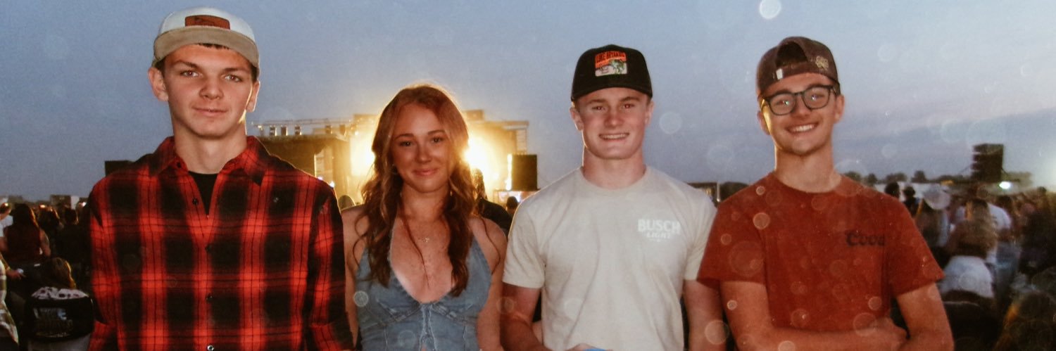 taylor_lock02's profile banner image