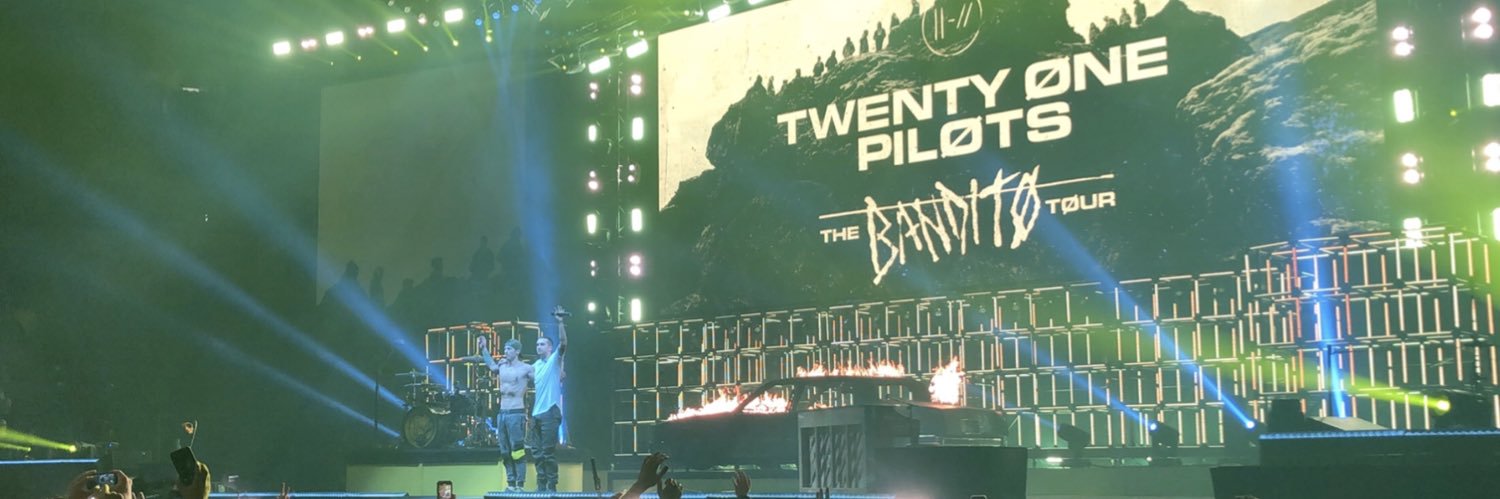 BurwellCarly's profile banner image