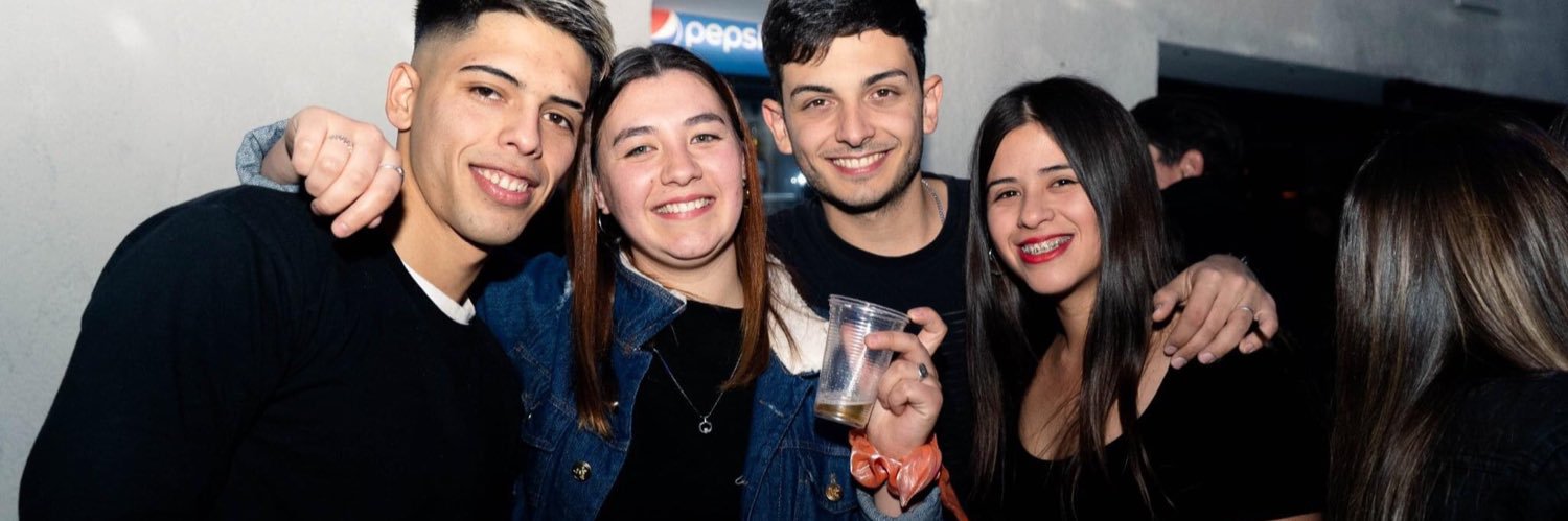 TatiFaildes's profile banner image