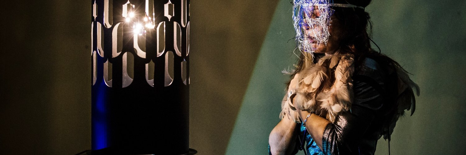 Luciana Haill banner