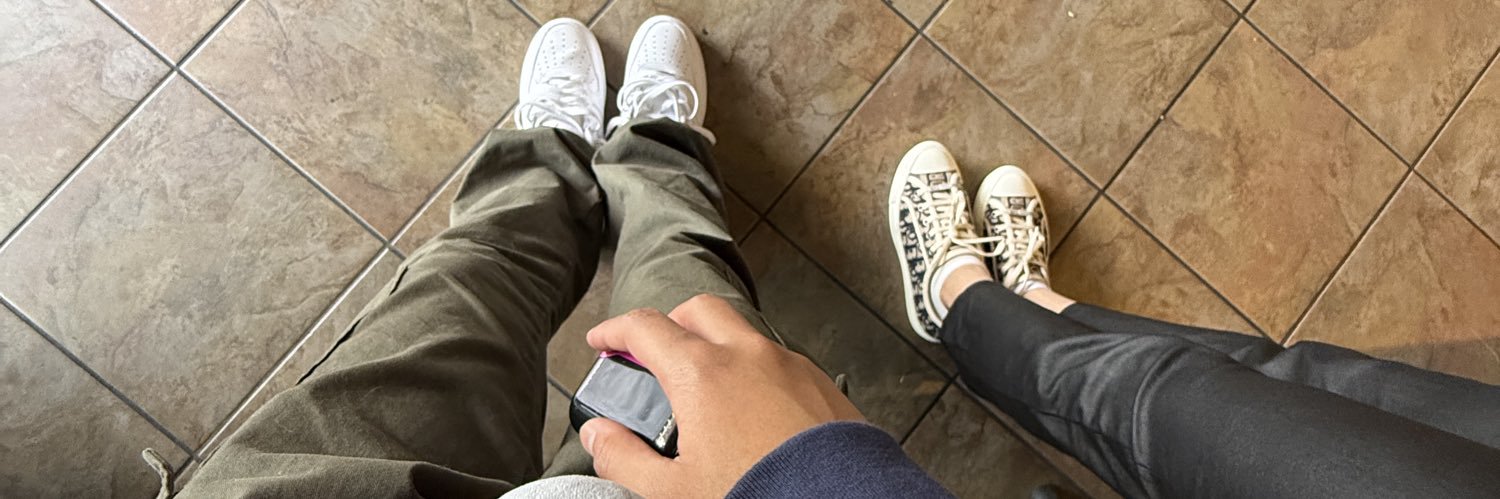 yungbarness's profile banner image