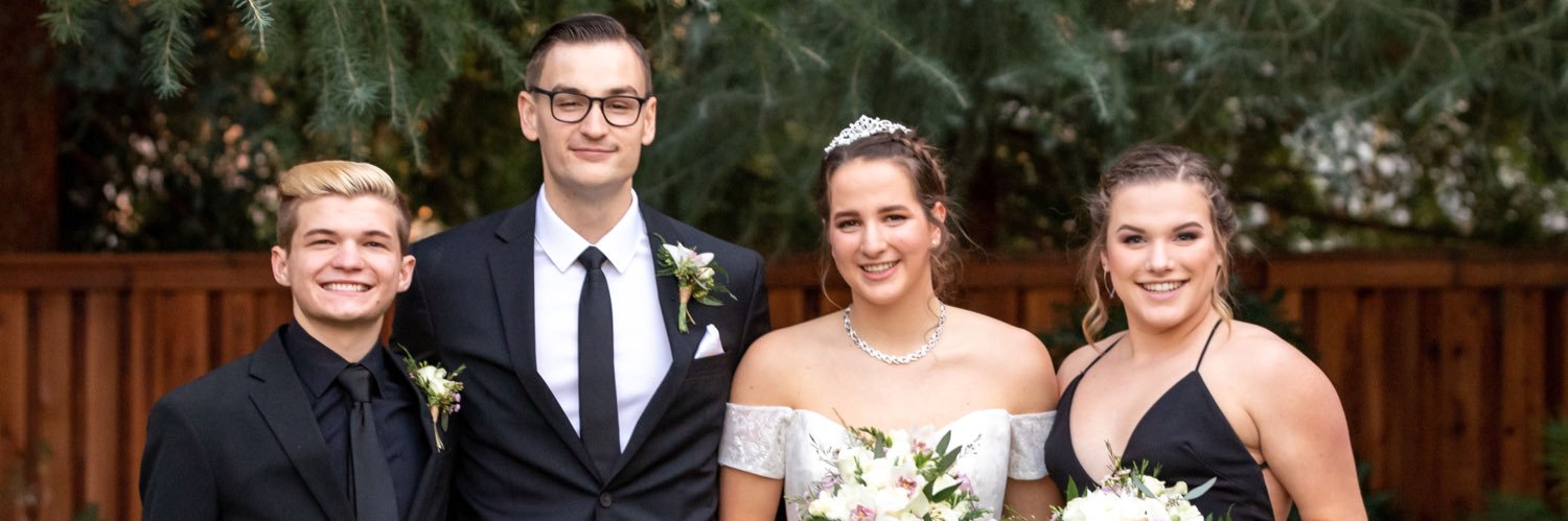 hannahjunee3's profile banner image