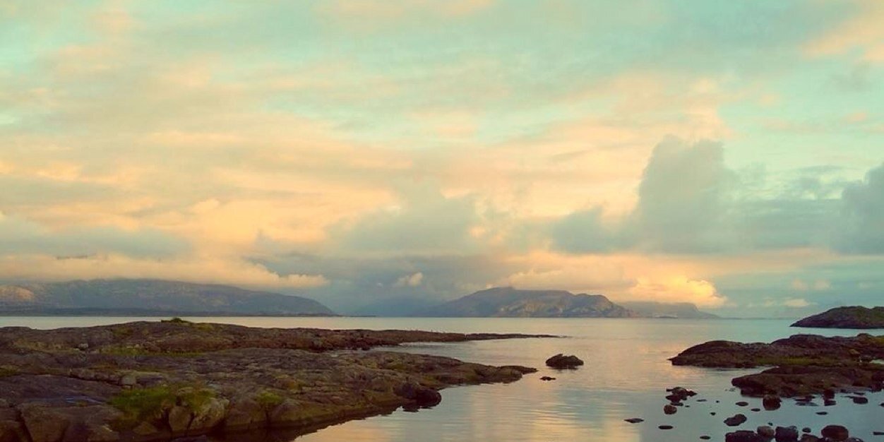 amrtns's profile banner image