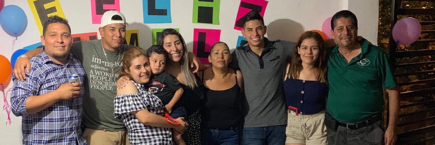lorennalara's profile banner image