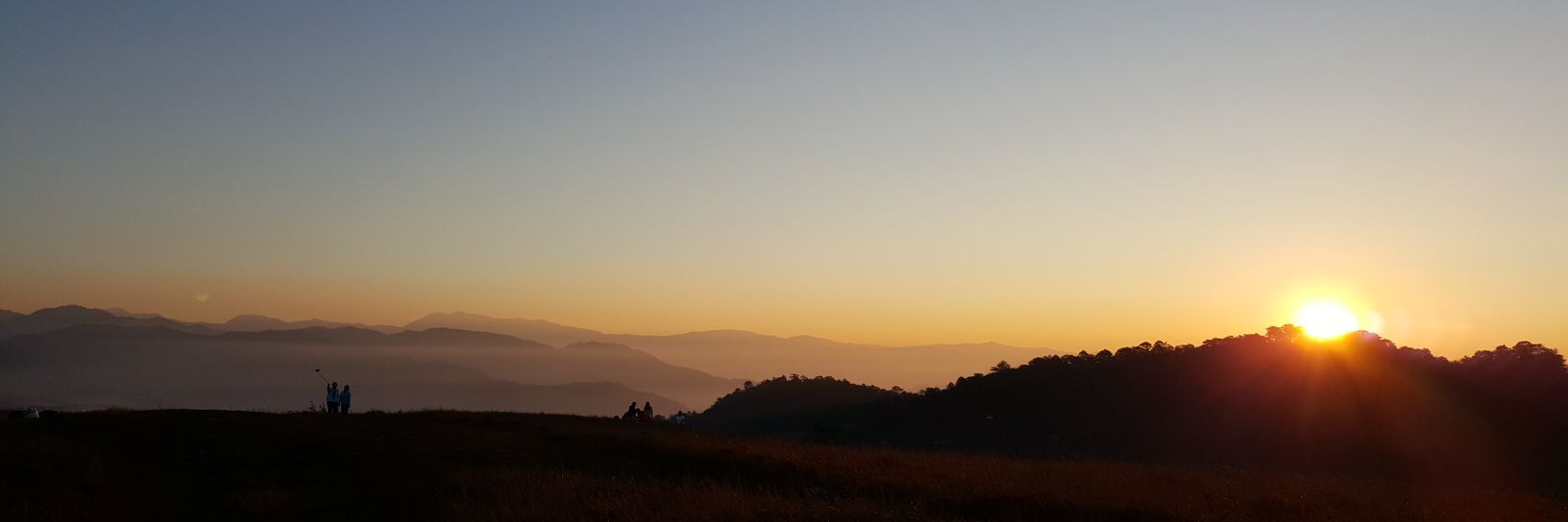 daahyan's profile banner image