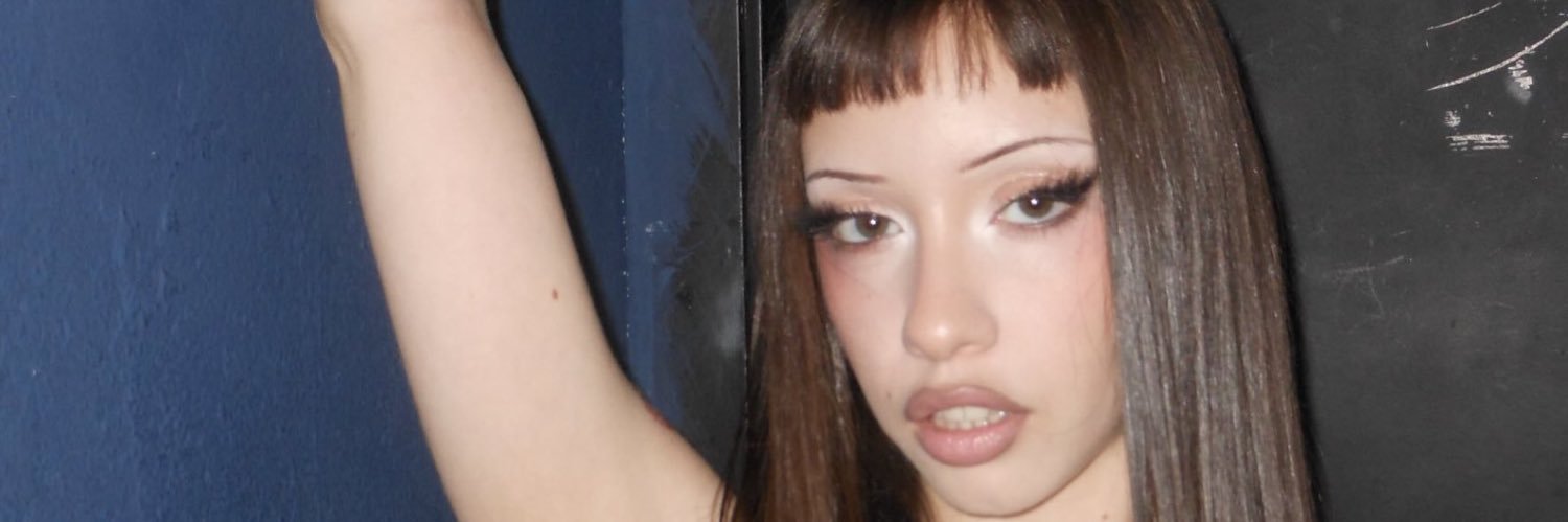 ___aguz's profile banner image