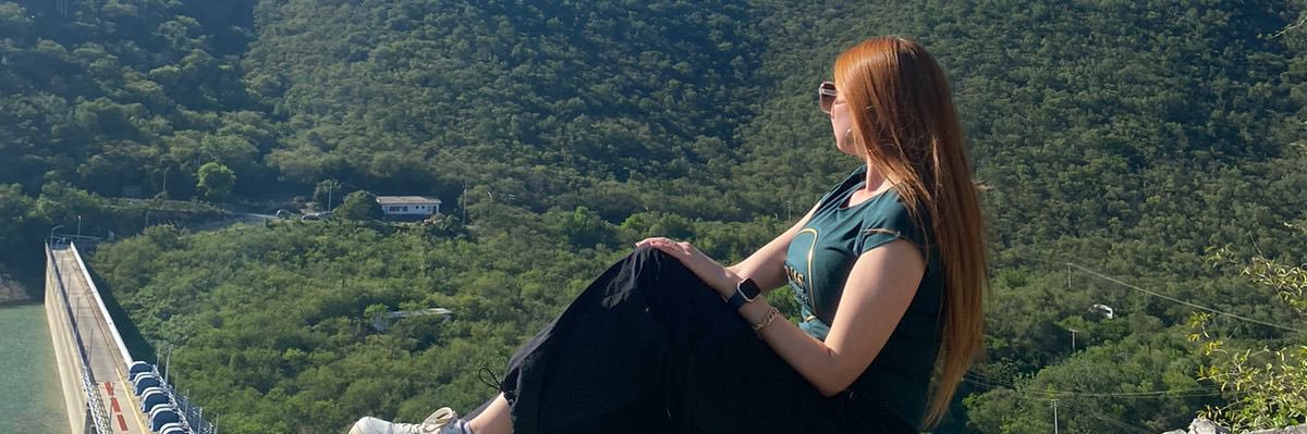 monyluca's profile banner image