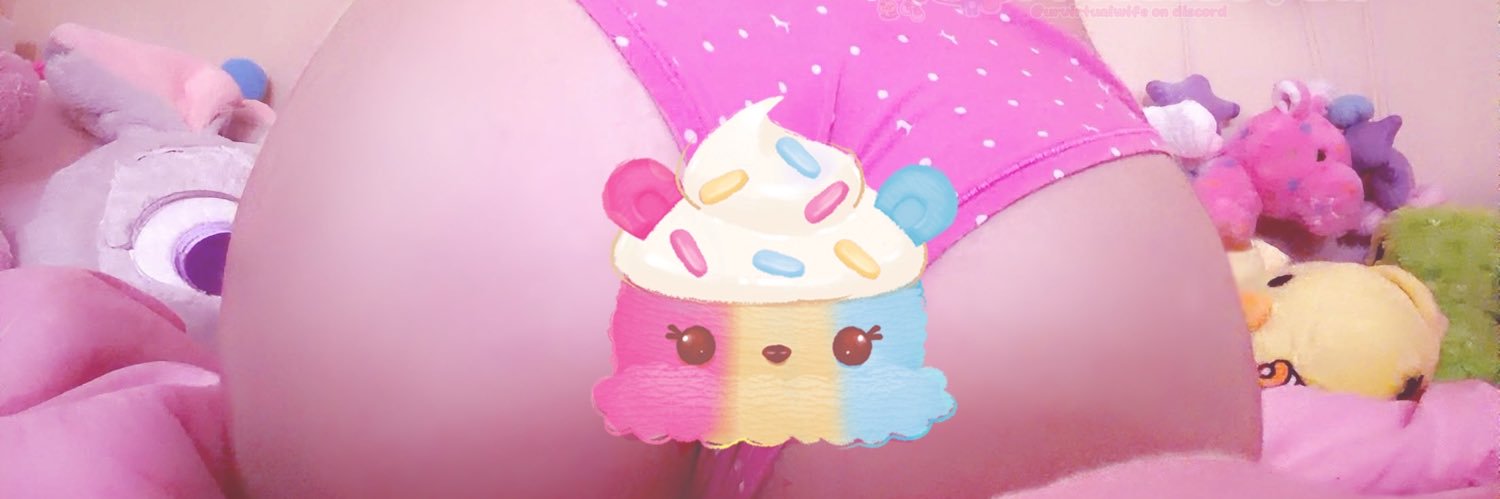 ᗪOᒪᒪIᗩ banner