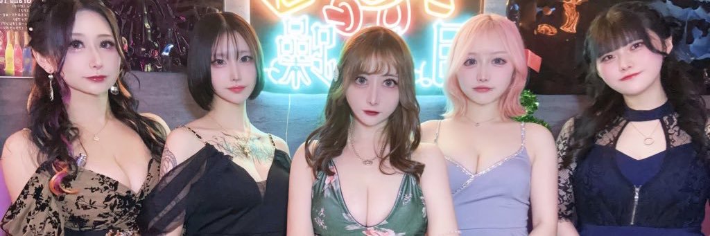 まぐりこ🍒🖤@実家が全焼したコスプレイヤー banner