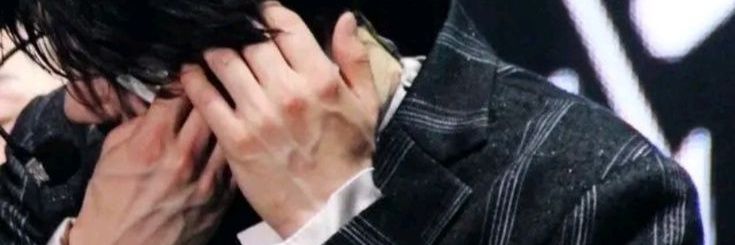 flore ⊙⊝⊜ banner