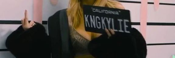 King Kylie charts banner