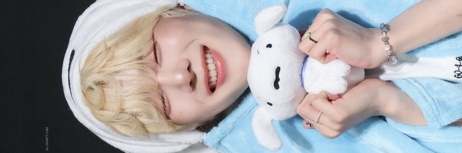 ᴋᴜʀᴏᴍɪɴɢ。 banner