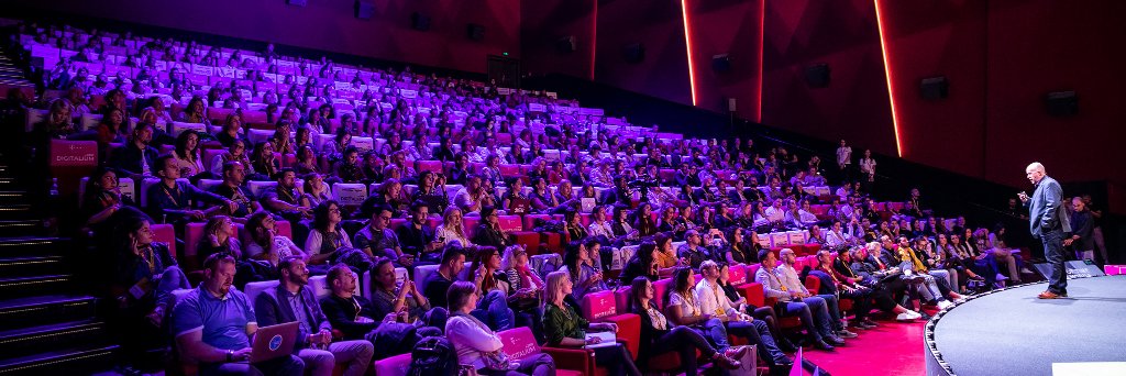 Antoine Dupont banner