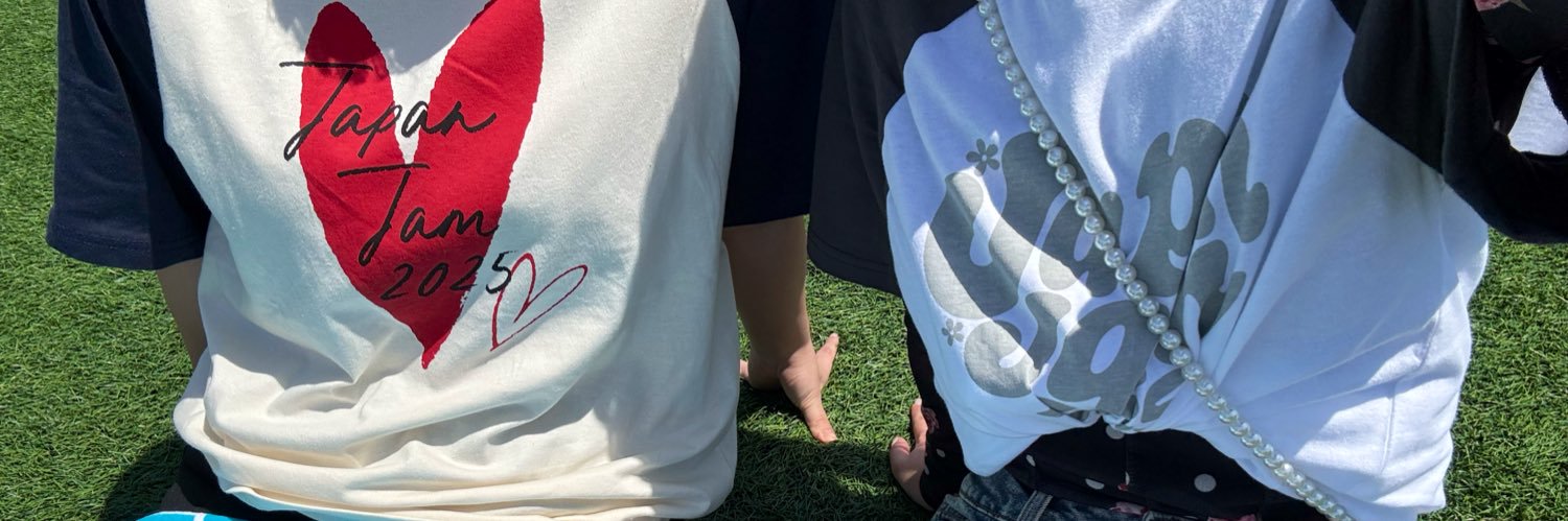02_momo__'s profile banner image