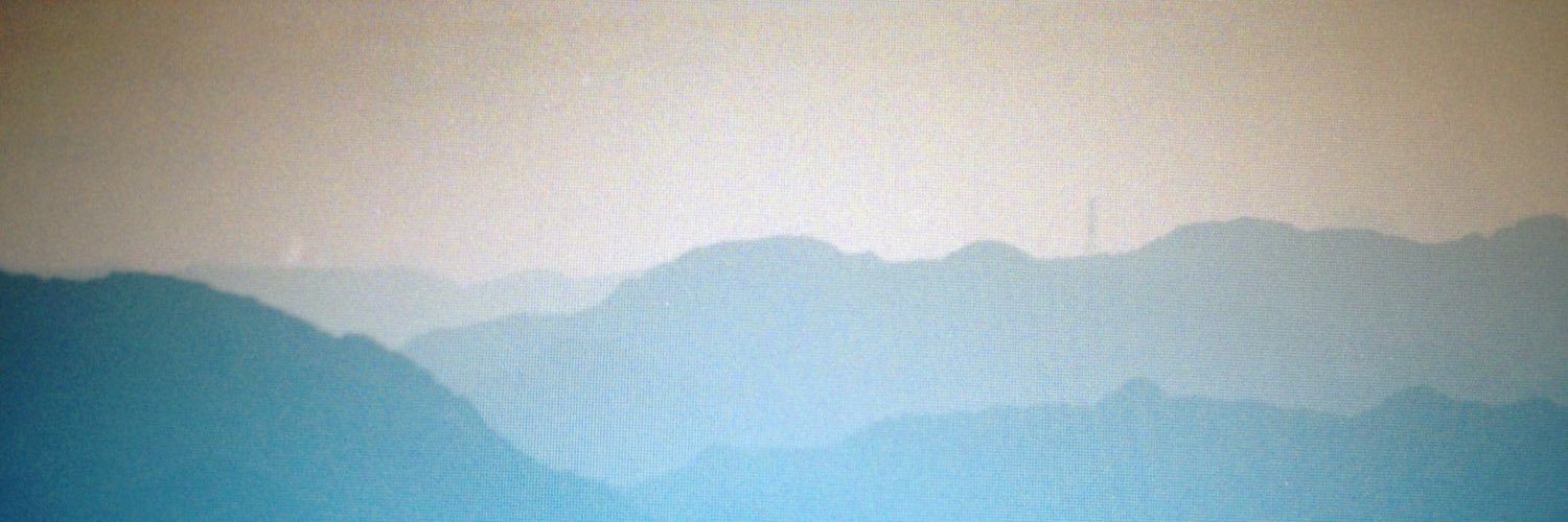 repeat pattern banner