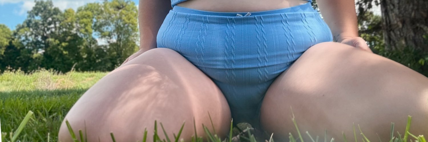 totallyemmasnow's profile banner image
