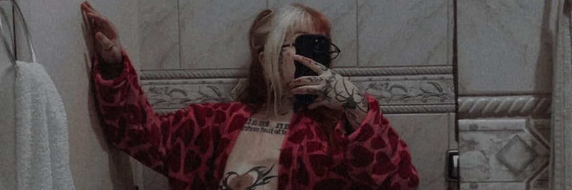 IrisSown's profile banner image