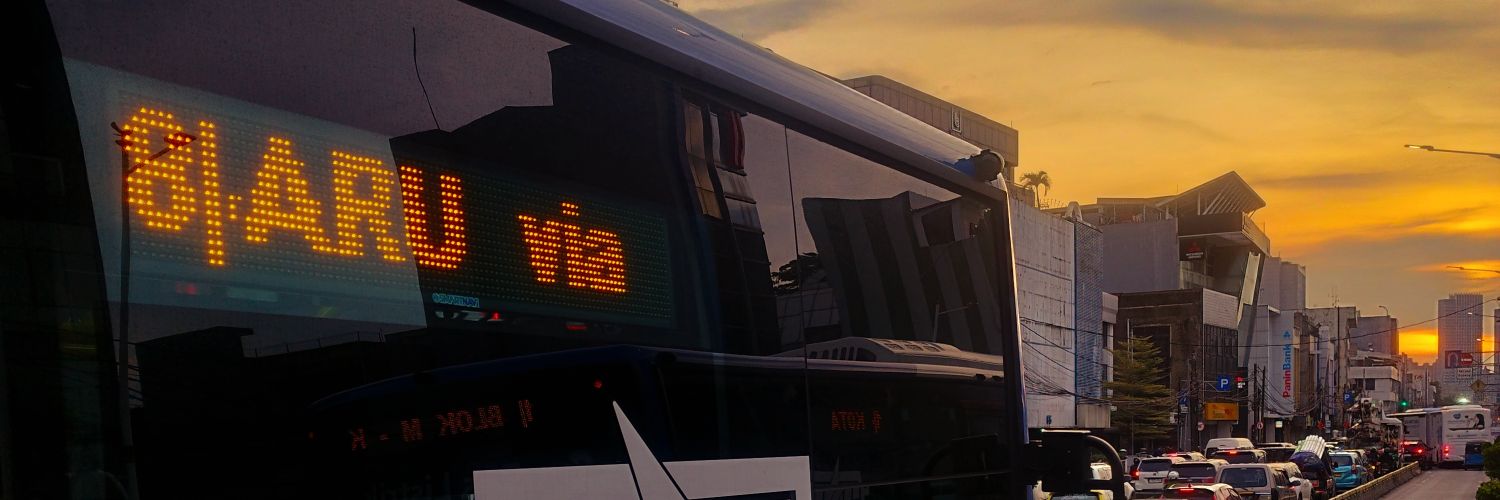 Koridor 8 Transjakarta banner