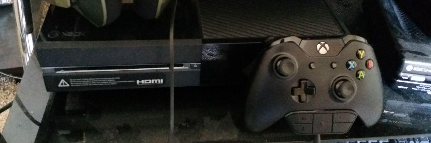 deestillballin's profile banner image
