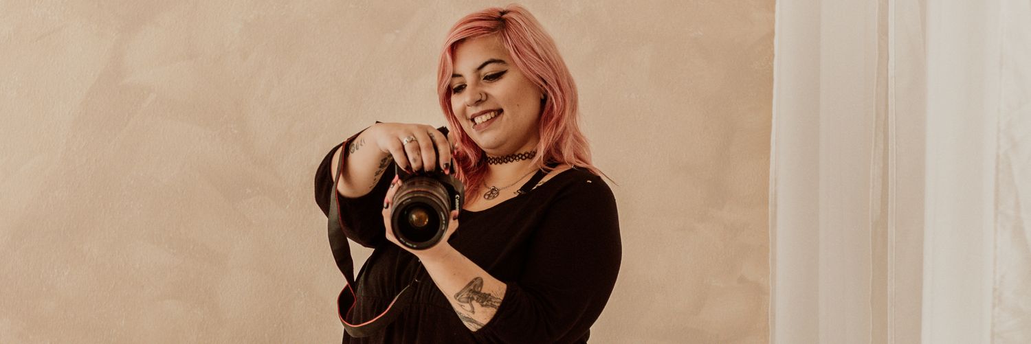 PinkLittleDrama's profile banner image