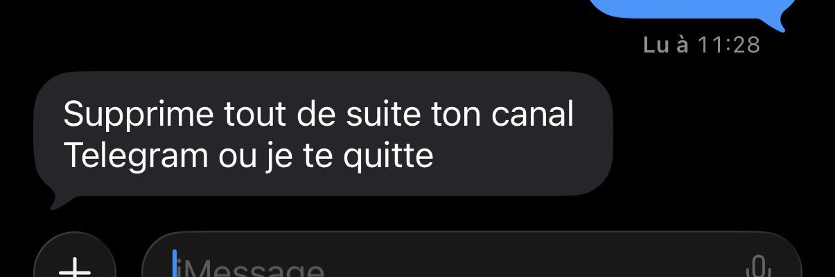 Héloise 👀🍓 banner