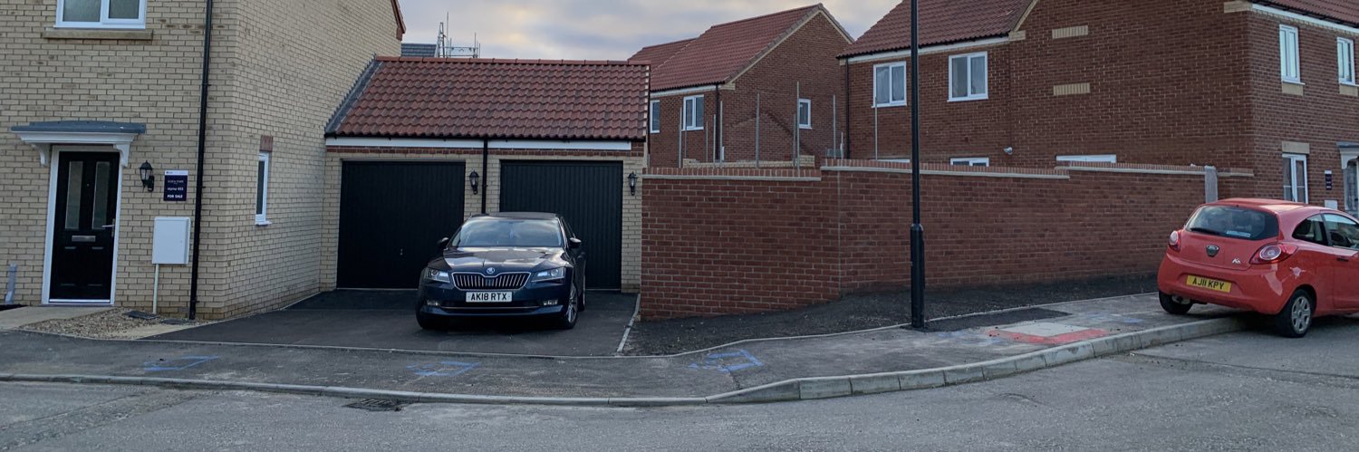 sarcastic-smirk🇬🇧🇬🇧🇬🇧 banner