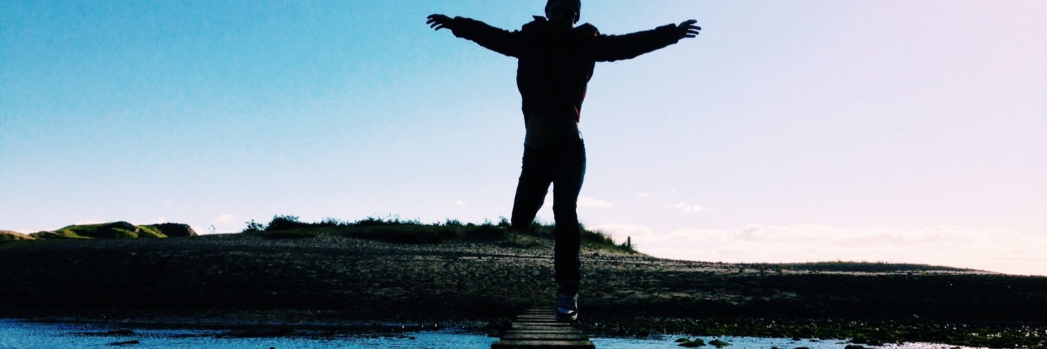 tomreader's profile banner image