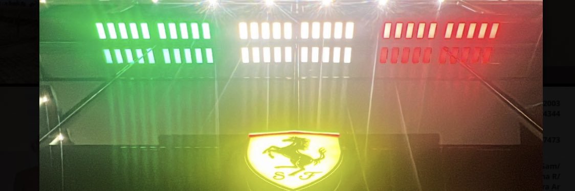 leoroberi's profile banner image