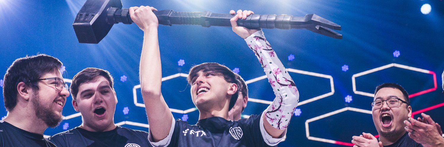 Pro Sleeve, now @AuraGamingGear banner