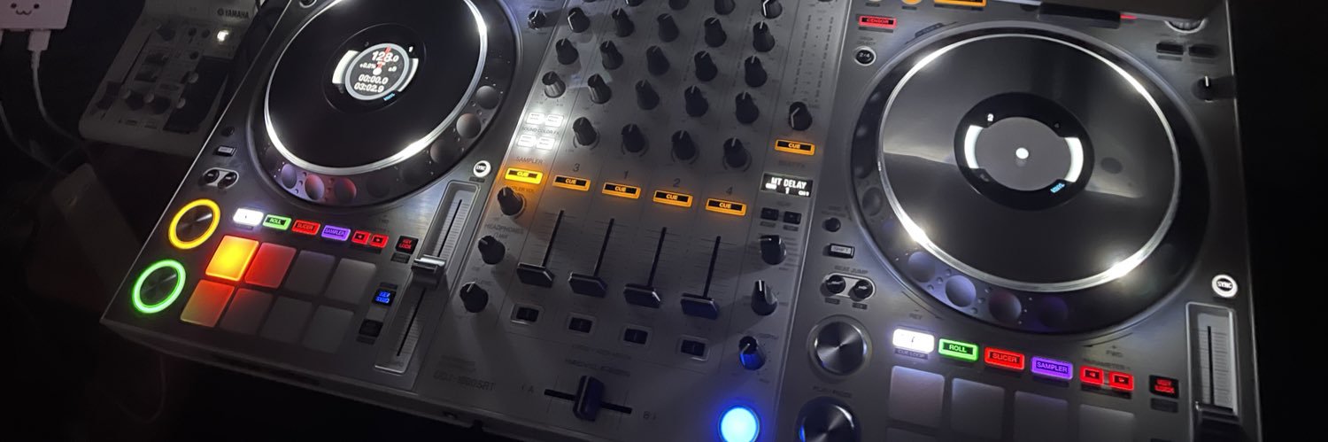 ﾁｺﾞﾆｲｻﾝ✲＠🗿 banner