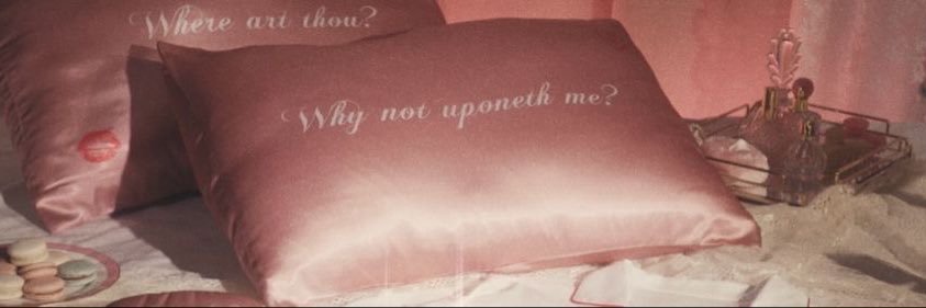 ℮ banner