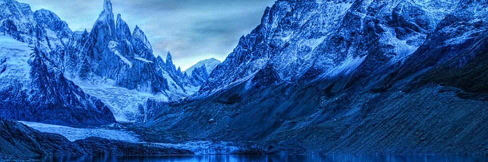Karen Empire امرأة banner