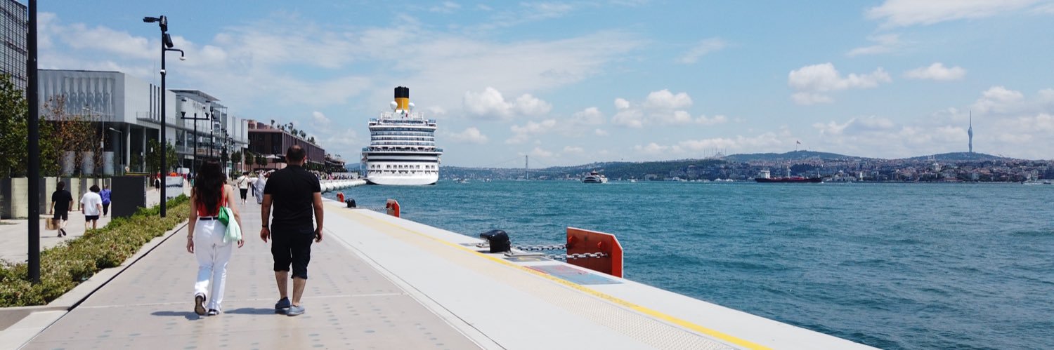 Yusra | يُسرى بِنْت سالم banner