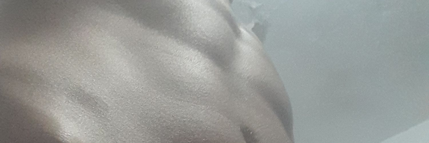 August0_gy's profile banner image