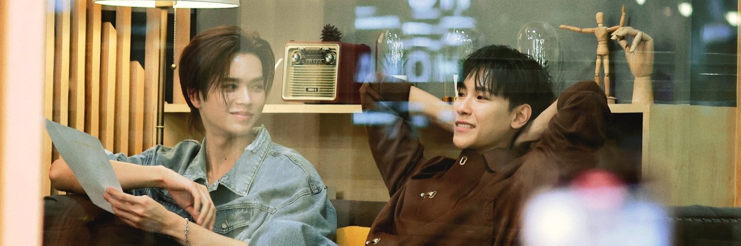 Anna 💫 mrs banner