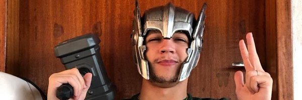 moisespod Profile Banner