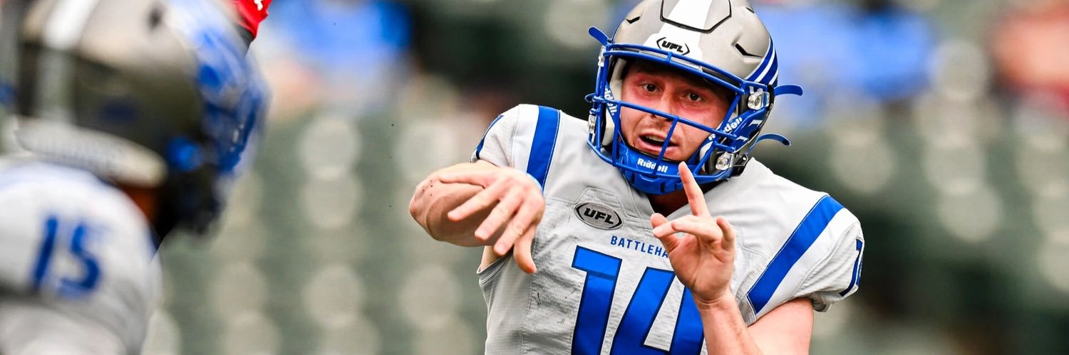 Straight Battlehawkin’ It ⚔️ banner