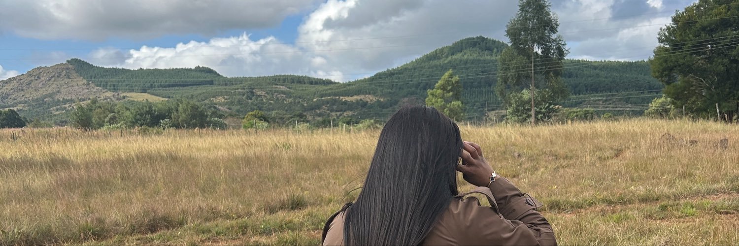 Tan_Lilly's profile banner image