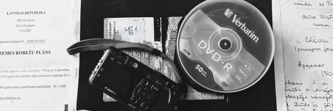 ໊ banner