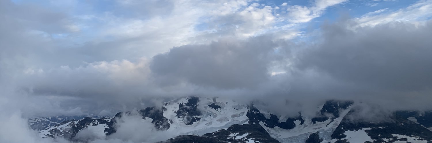 truede's profile banner image