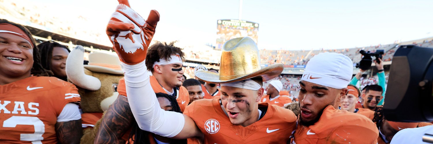 Longhorn Nation 🤘Chiefs Kingdom 🏟️ banner