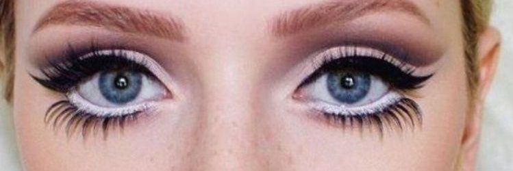 Frida Nakalo 🌹(bajo perfil) banner