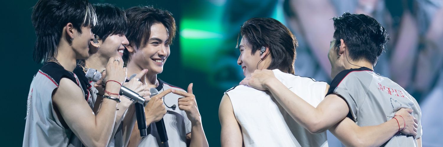 Santy Myat🧸🎀 banner