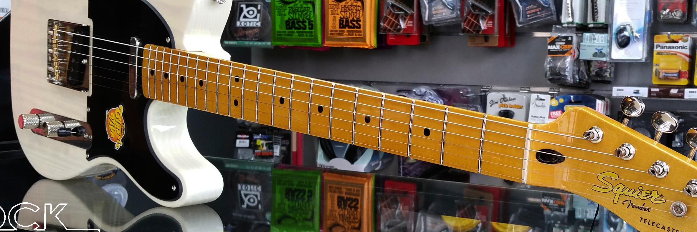 ROCKGUITARSHOP's profile banner image
