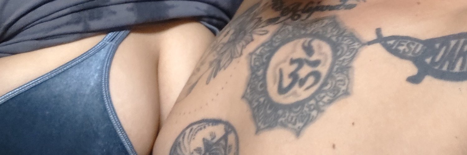 EsmeRodrig6948's profile banner image