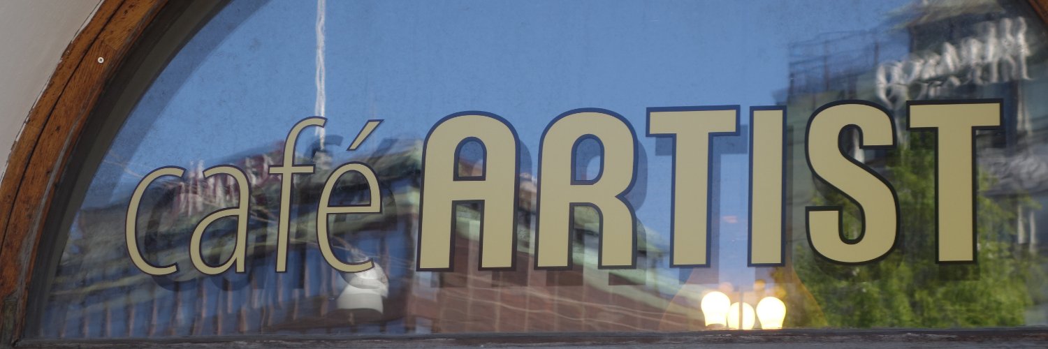 Oliver Bennett banner