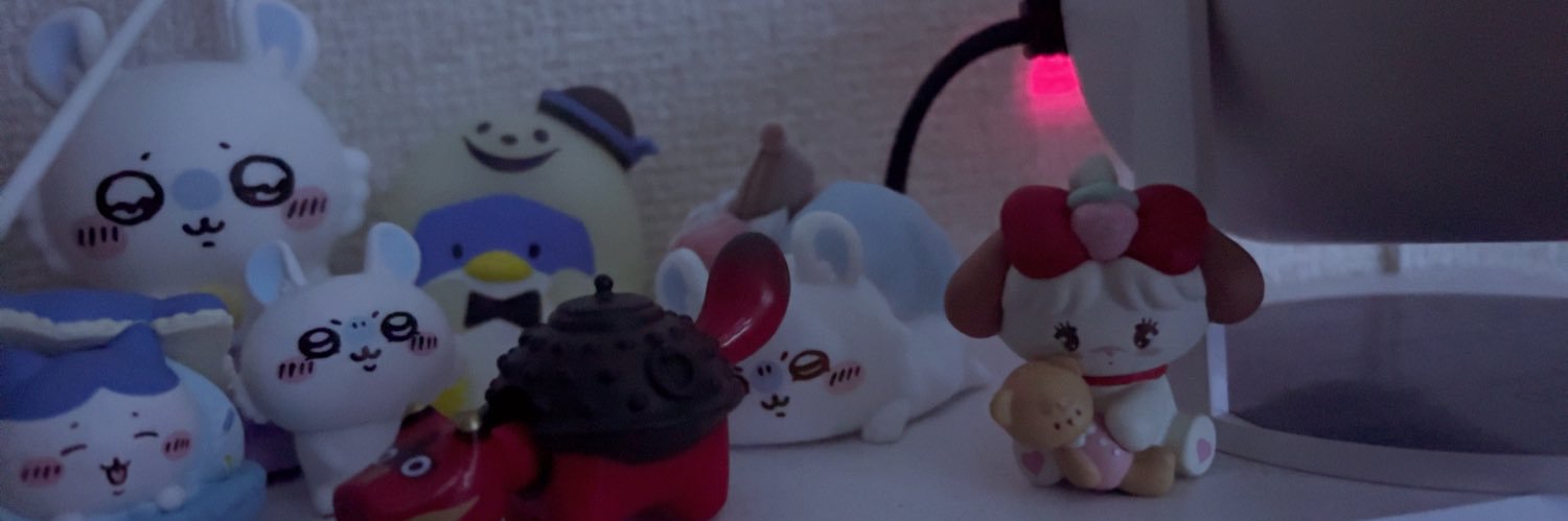 vy00112's profile banner image