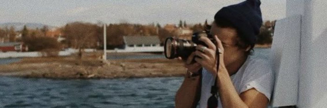 lola🌸 banner