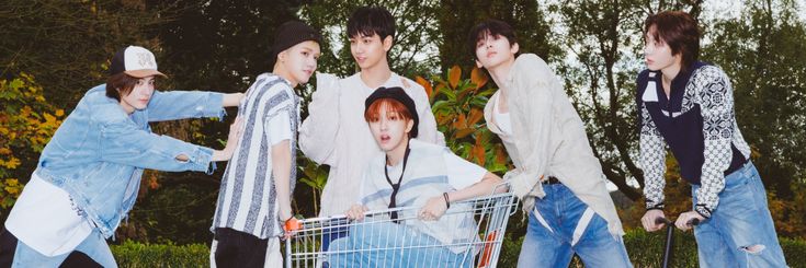 nayd 🐝☘️ banner