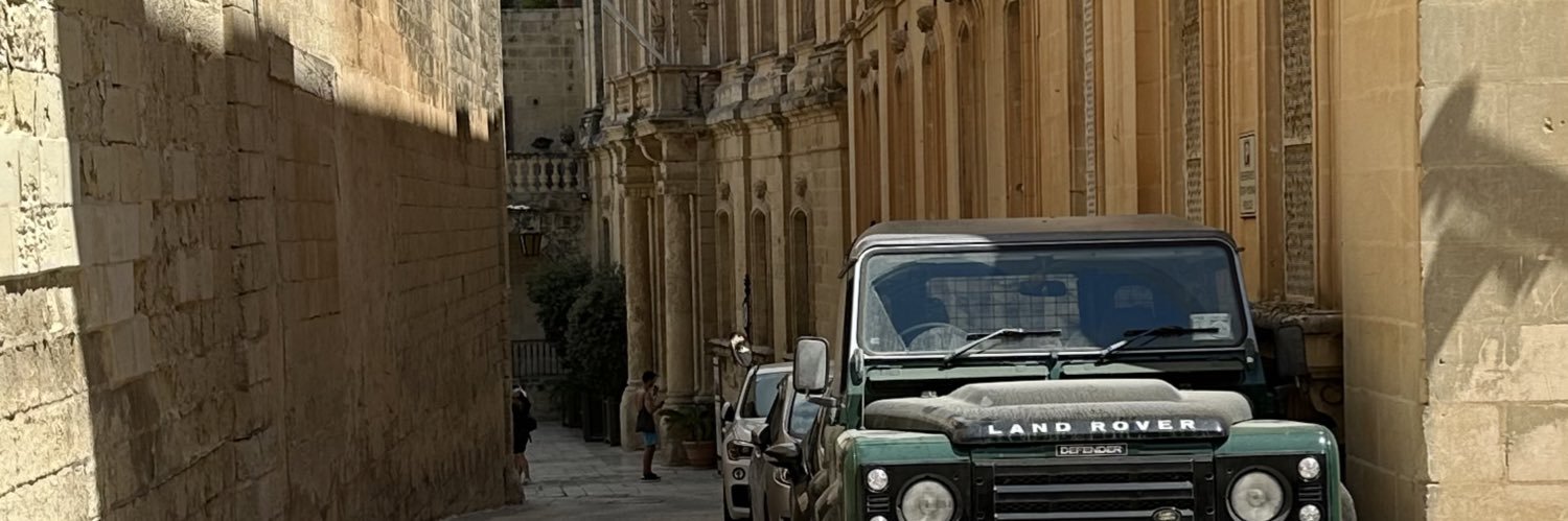 ilanberdah's profile banner image
